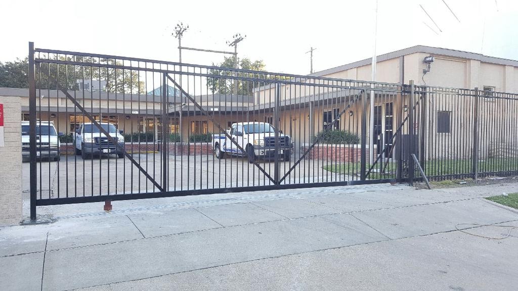 Commercial fence project — Griffin Fence Houston, TX