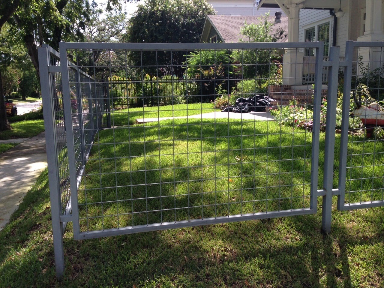 Iron gate Houston installation