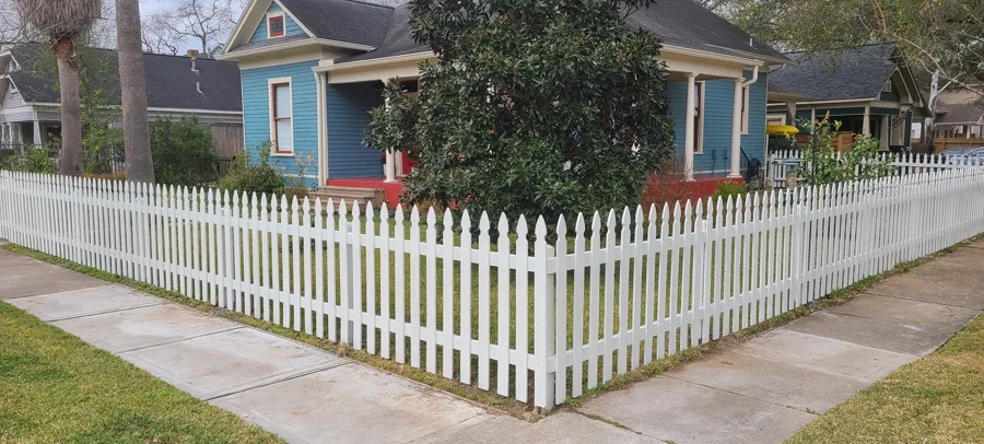 White Picket Fence — Griffin Fence Houston, TX